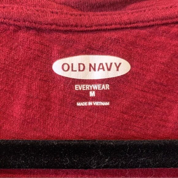 Old Navy Red EveryWear Slub-Knit V-Neck T-Shirt Size Medium - Picture 5 of 5